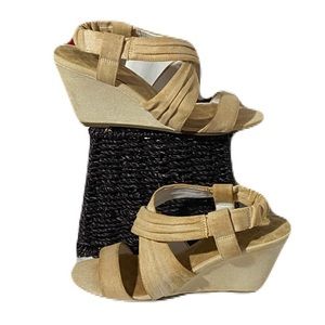 Predictions Tan Cloth Sandals